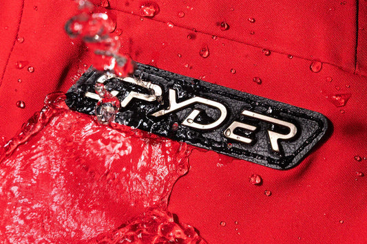 Soft Shell vs. Hard Shell Jackets - What's the Difference?